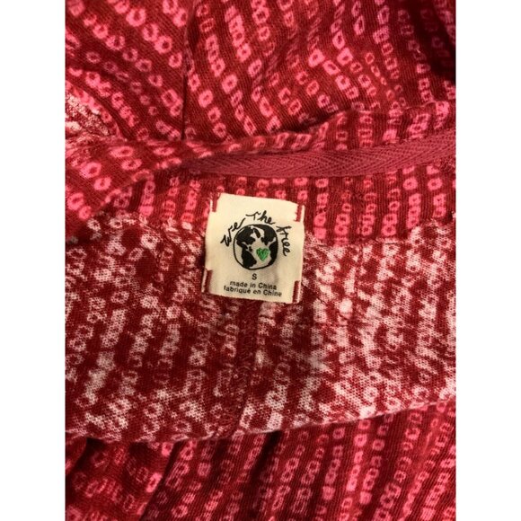 We The Free Dark Pink Geometric Patterned T-Shirt, Size Small - Picture 5 of 5